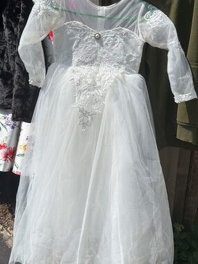 Girls' White Lace & Tulle Formal Dress with Sheer Long Sleeves